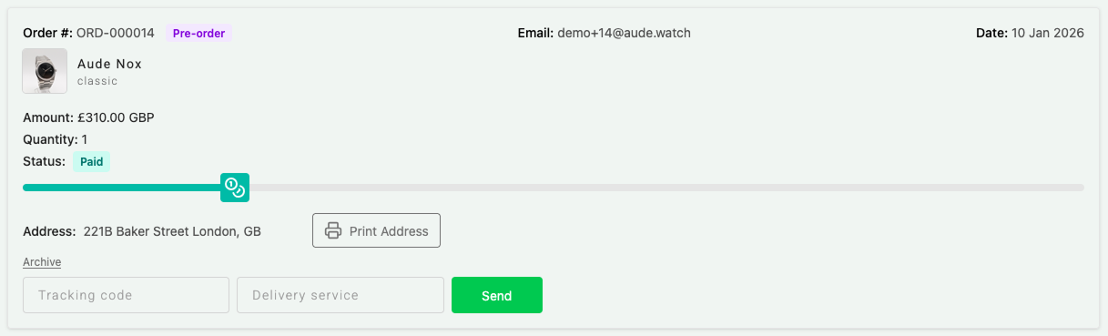 AUDE admin interface showing a pre-order with highlighted status badge