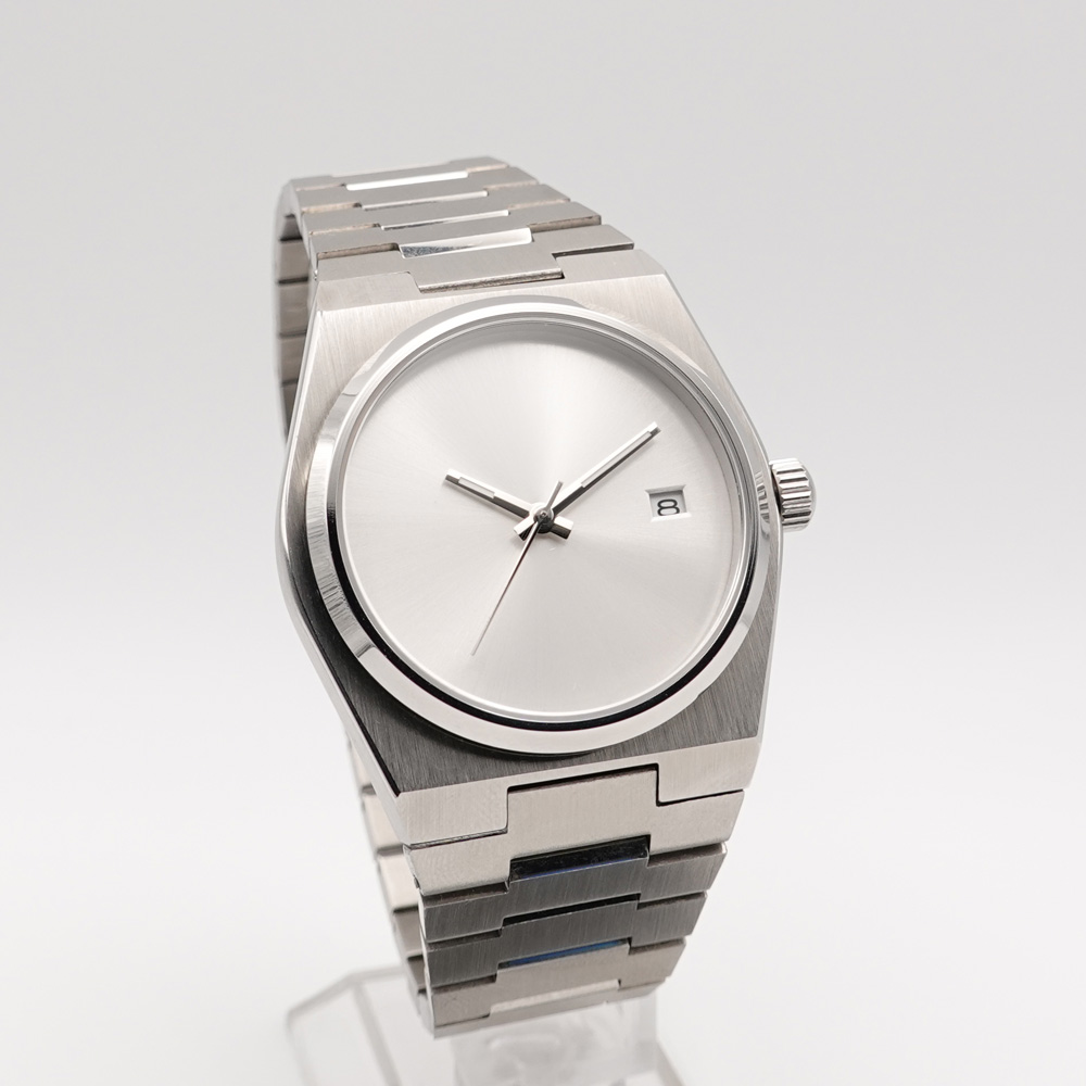 AUDE - product detail page with gallery and specs